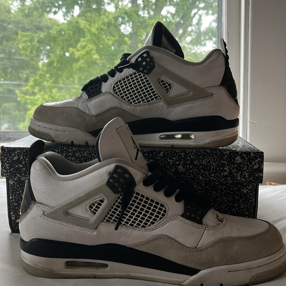 Jordan 4 military black used US Men’s size 10 - Picture 2 of 6